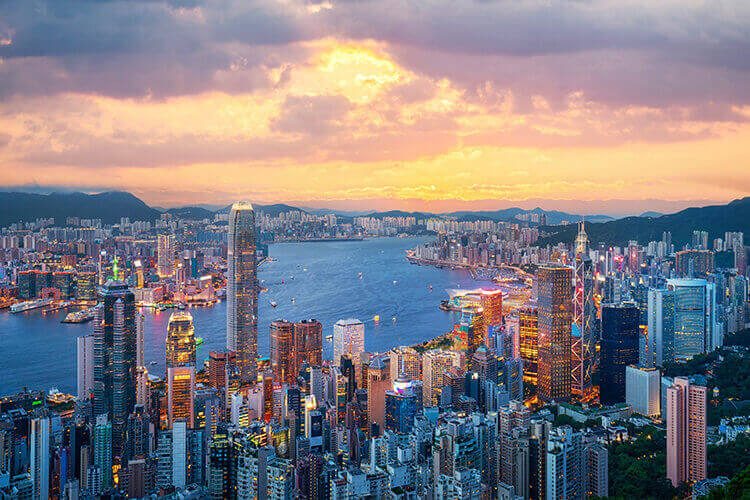 Hong Kong Home Prices Rise for First Time Since March